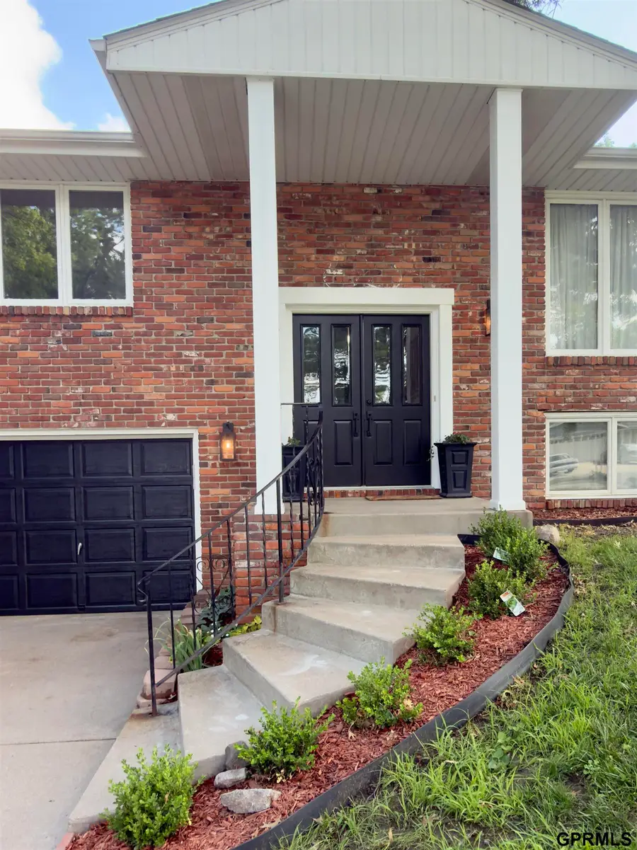 4723 Kirkwood Drive, Lincoln, NE 68516 - #2
