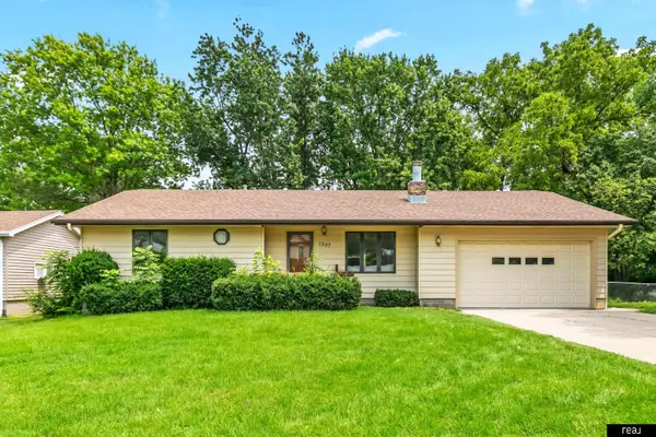 1307 Kay Lynn Drive, Bellevue, NE 68005