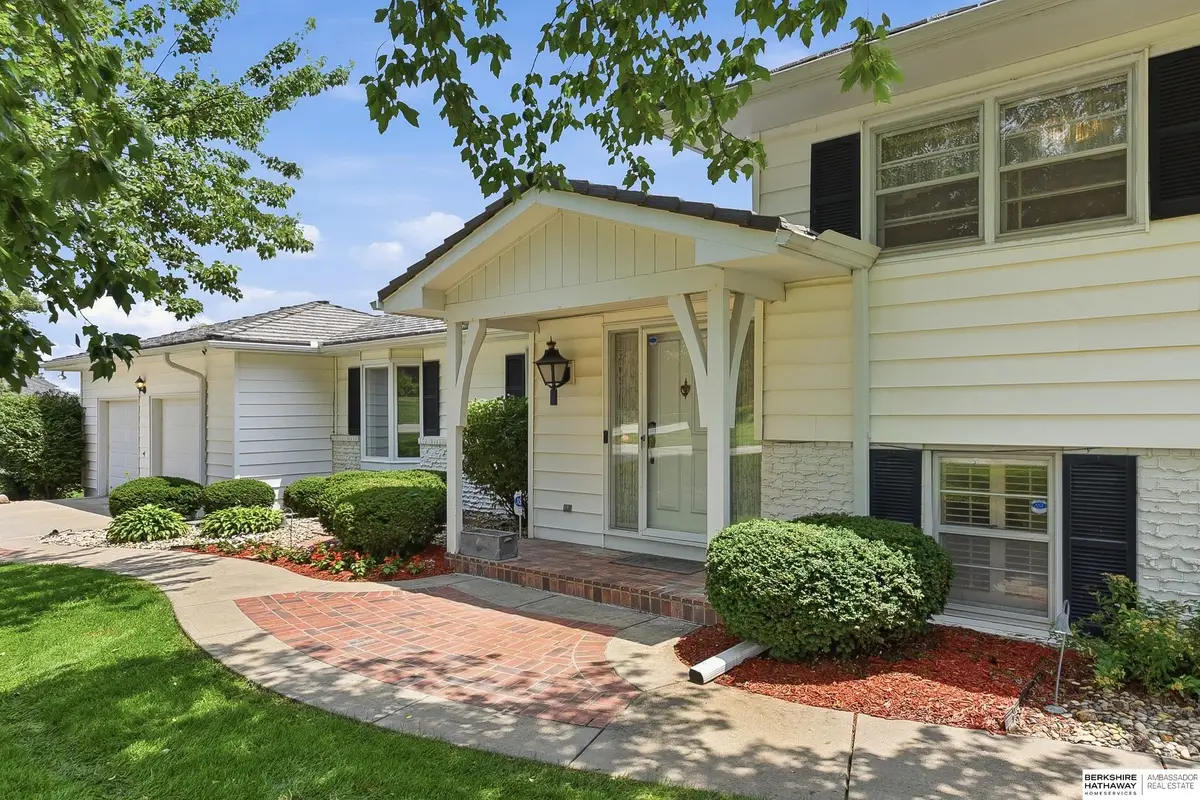 825 S 113th Street, Omaha, NE 68154 - #1