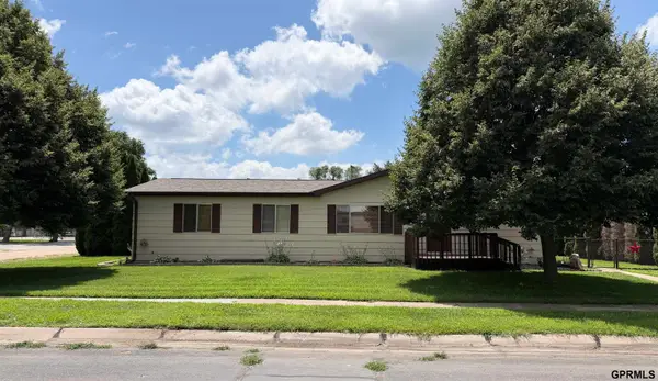 209 E 6th Street, DAVENPORT, NE 68335