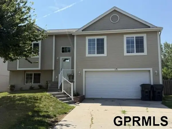 7391 N 77th Street, Omaha, NE 68122