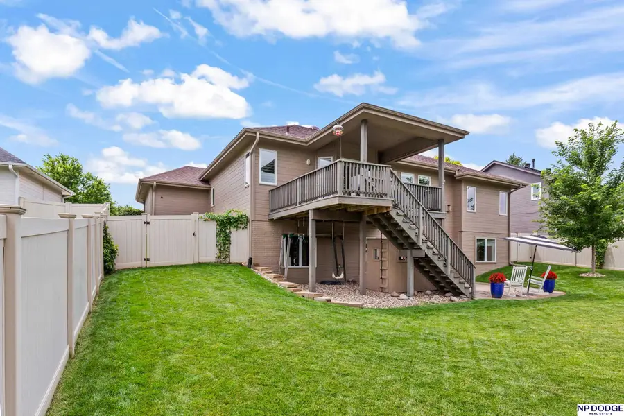 15664 King Street, Bennington, NE 68007 - #2