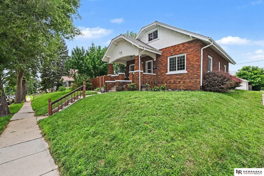 4202 S 12 Street, Omaha, NE 68107 - #3
