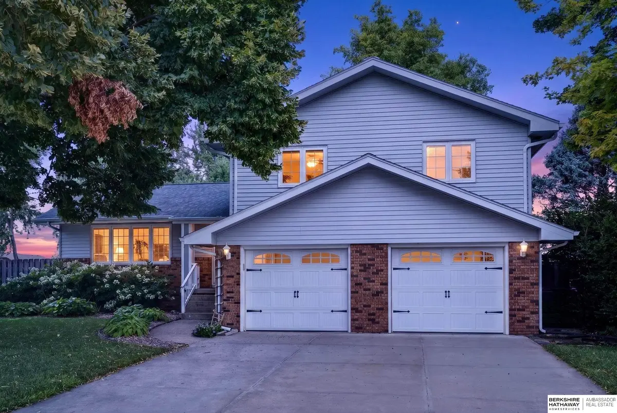 213 Barrington Drive, Gretna, NE 68028 - #1