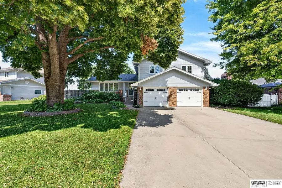 213 Barrington Drive, Gretna, NE 68028 - #2