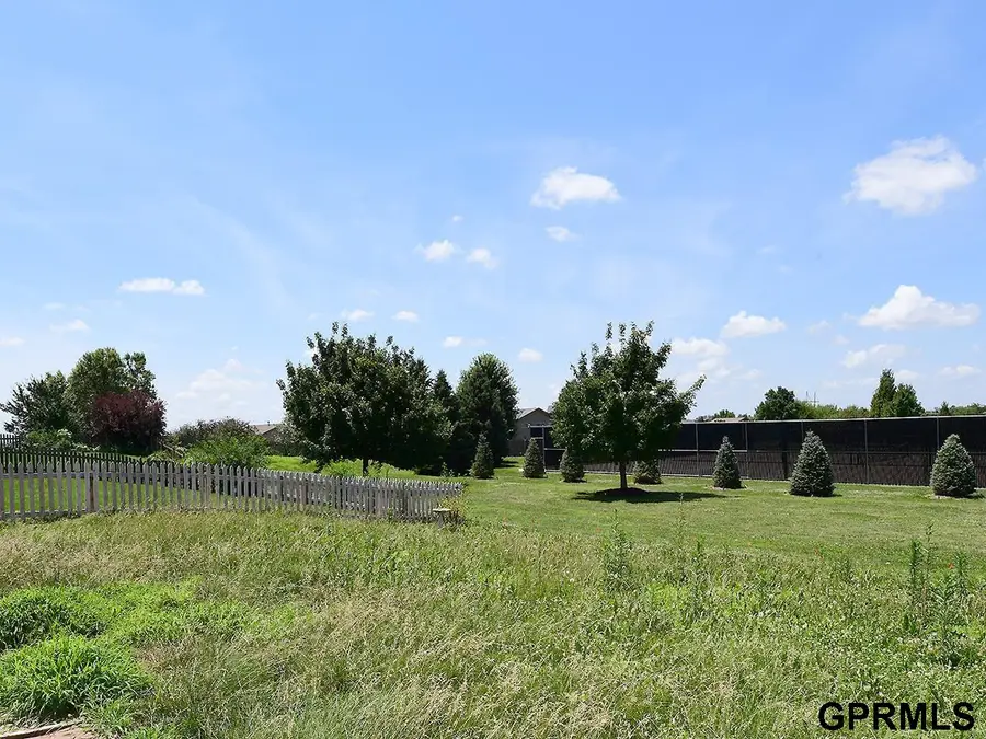 5922 S 186th Avenue, Omaha, NE 68135 - #3