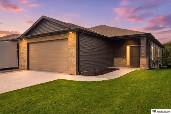 6937 Claystone Drive, Lincoln, NE 68521