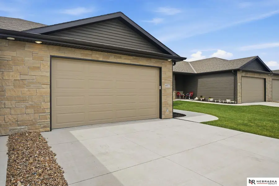 6937 Claystone Drive, Lincoln, NE 68521 - #2