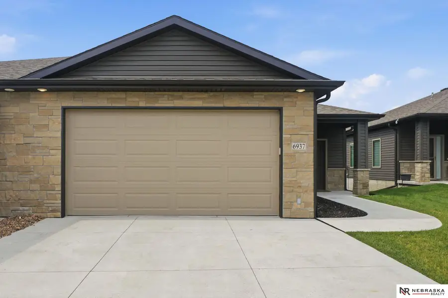 6937 Claystone Drive, Lincoln, NE 68521 - #3