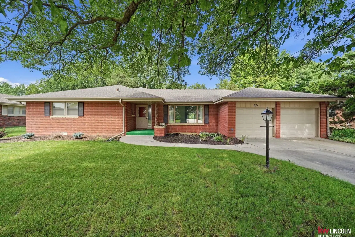 511 Lakewood Drive, Lincoln, NE 68510 - #1