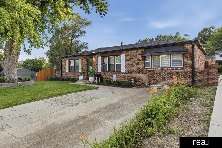 7110 S 69th Street, La Vista, NE 68128 - #2