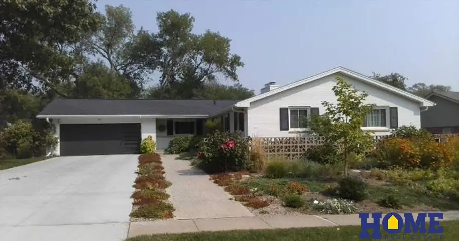 7300 Lincolnshire Road, Lincoln, NE 68506 - #1