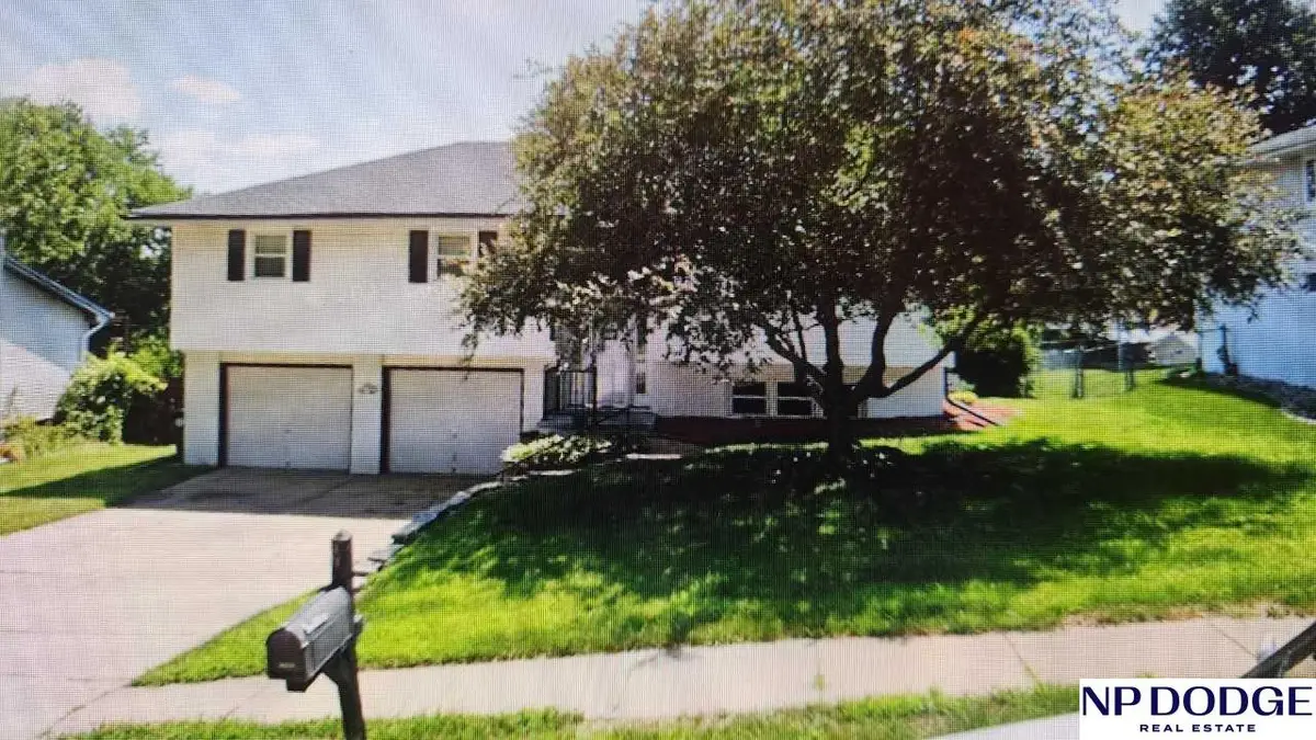 4029 N 93 Street, Omaha, NE 68134 - #1