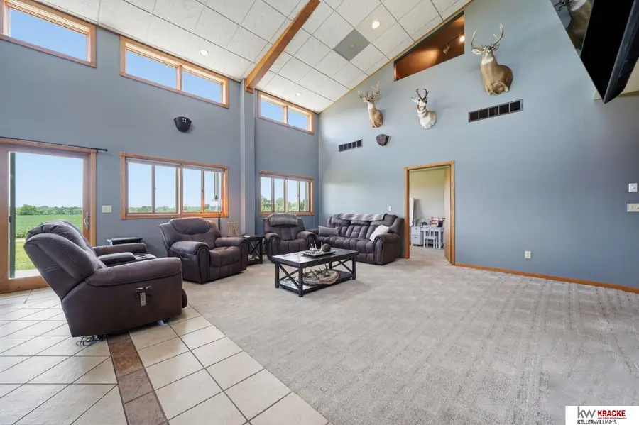 602 W 2nd Street, Blue Springs, NE 68318 - #3