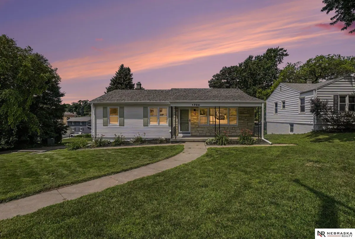 1704 N 56th Street, Omaha, NE 68104 - #1