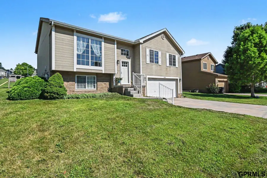 14816 Nebraska Avenue, Omaha, NE 68116 - #2