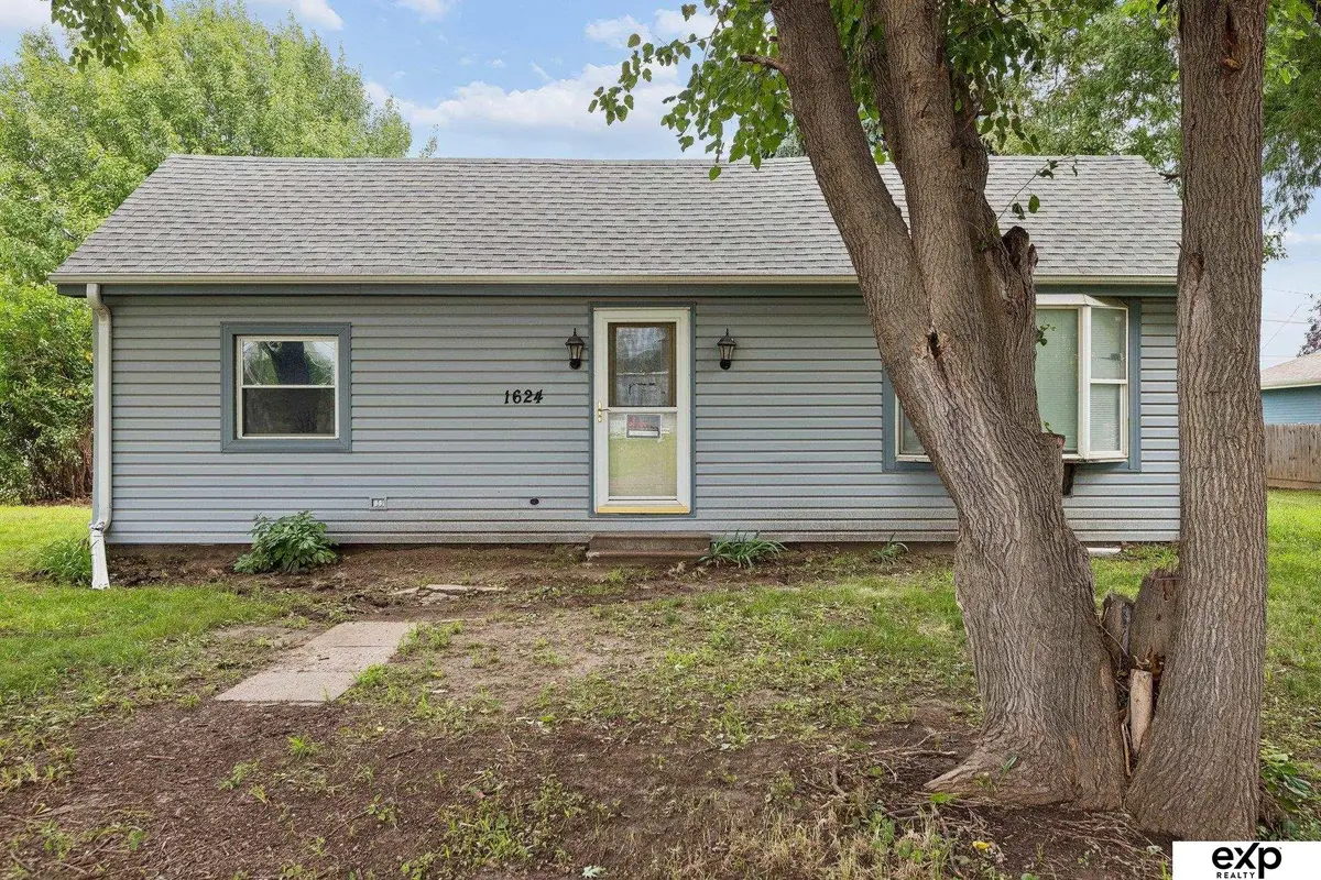 1624 Avenue K, Council Bluffs, IA 51501 - #1