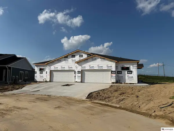 4572 Schilling Court, Bellevue, NE 68133