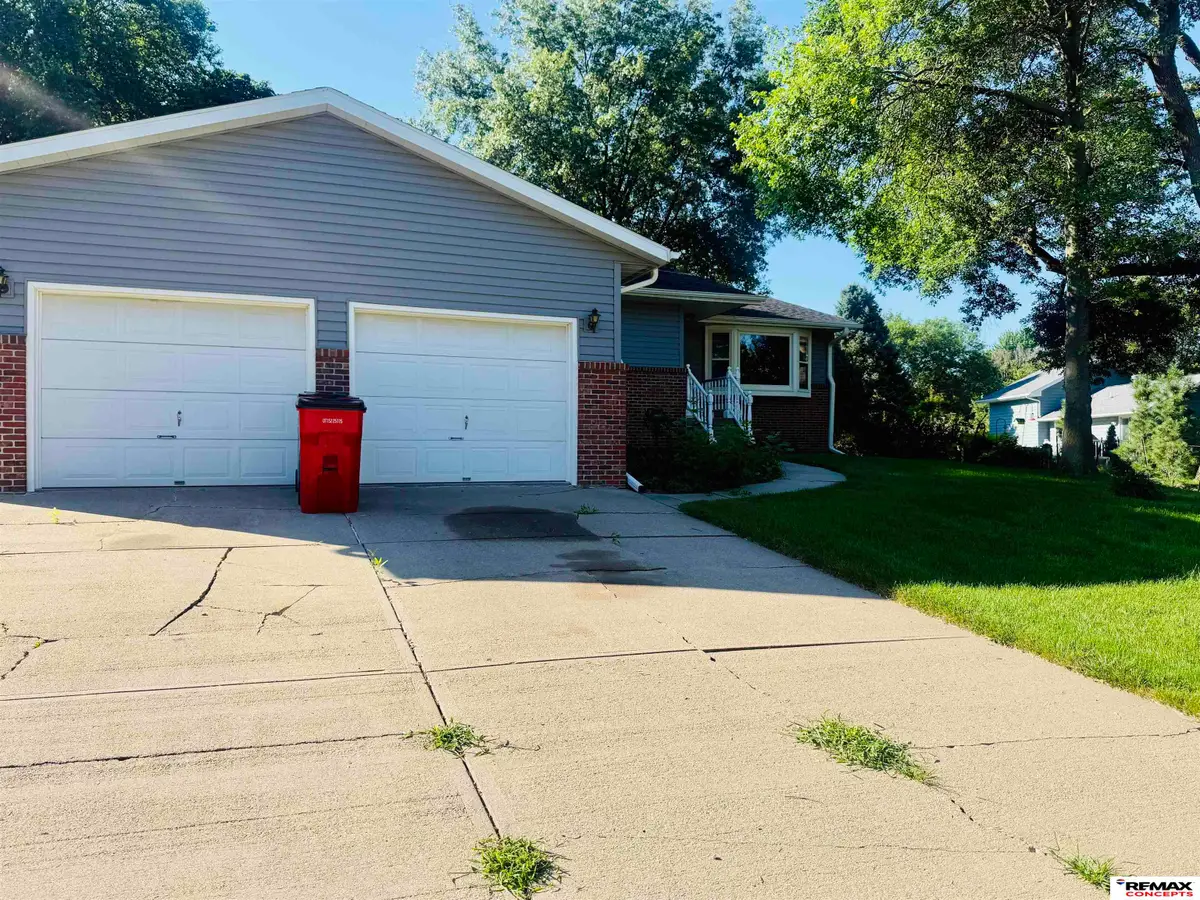 6530 Densmore Road, Lincoln, NE 68512 - #1