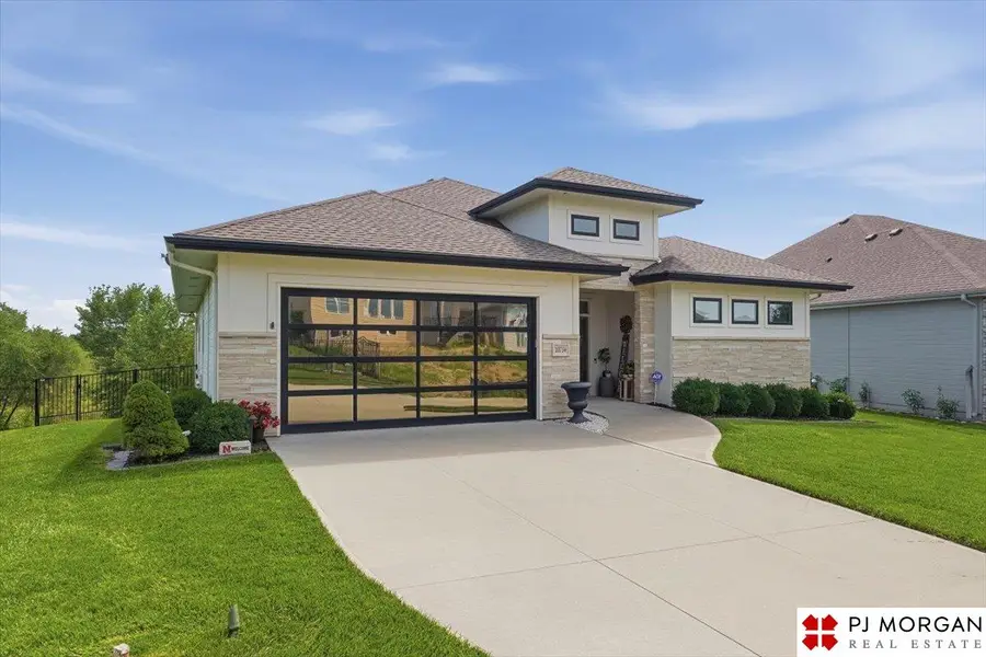 10734 S 127th Plaza, Omaha, NE 68138 - #2