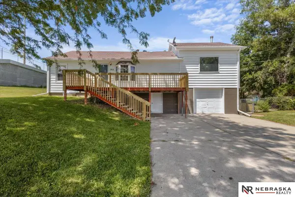 102 N Railroad Avenue, Murray, NE 68409