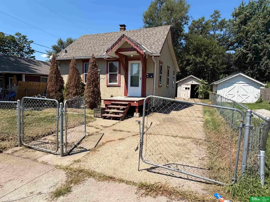 5516 N 37 Street, Omaha, NE 68111 - #3