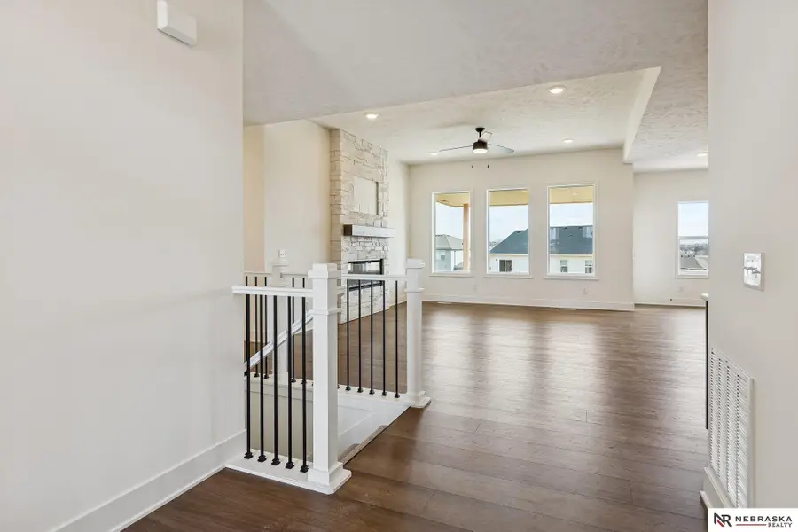 16018 Belling Street, Bennington, NE 68007 - #3