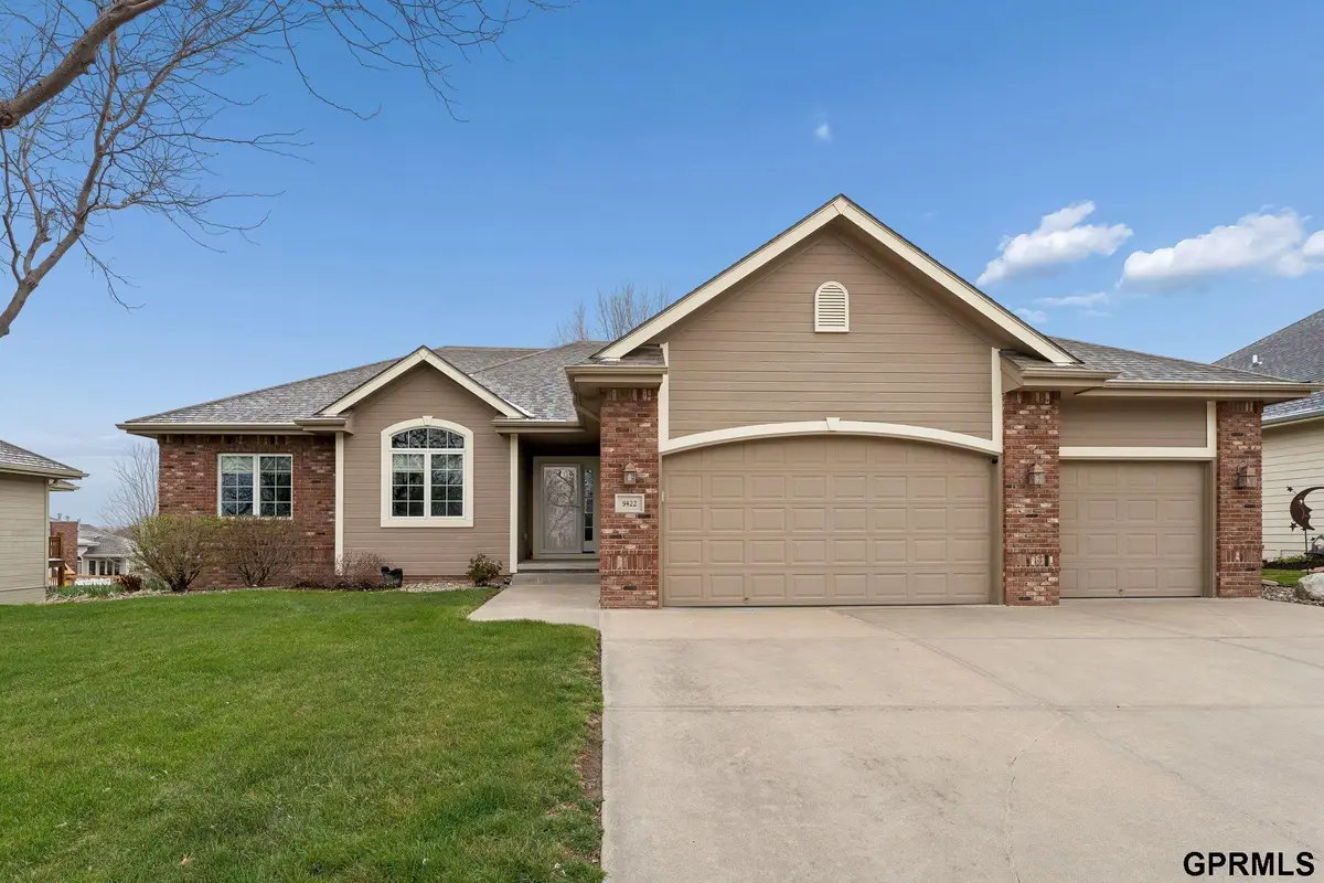 9422 Granville Parkway, La Vista, NE 68128 - #1