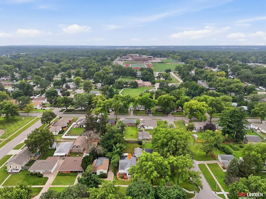 6213 Gladstone Street, Lincoln, NE 68507 - #2