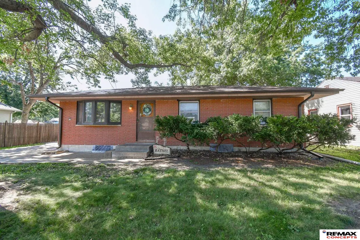 4125 Cleveland Avenue, Lincoln, NE 68504 - #1