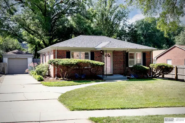 4721 Valley Road, Lincoln, NE 68510