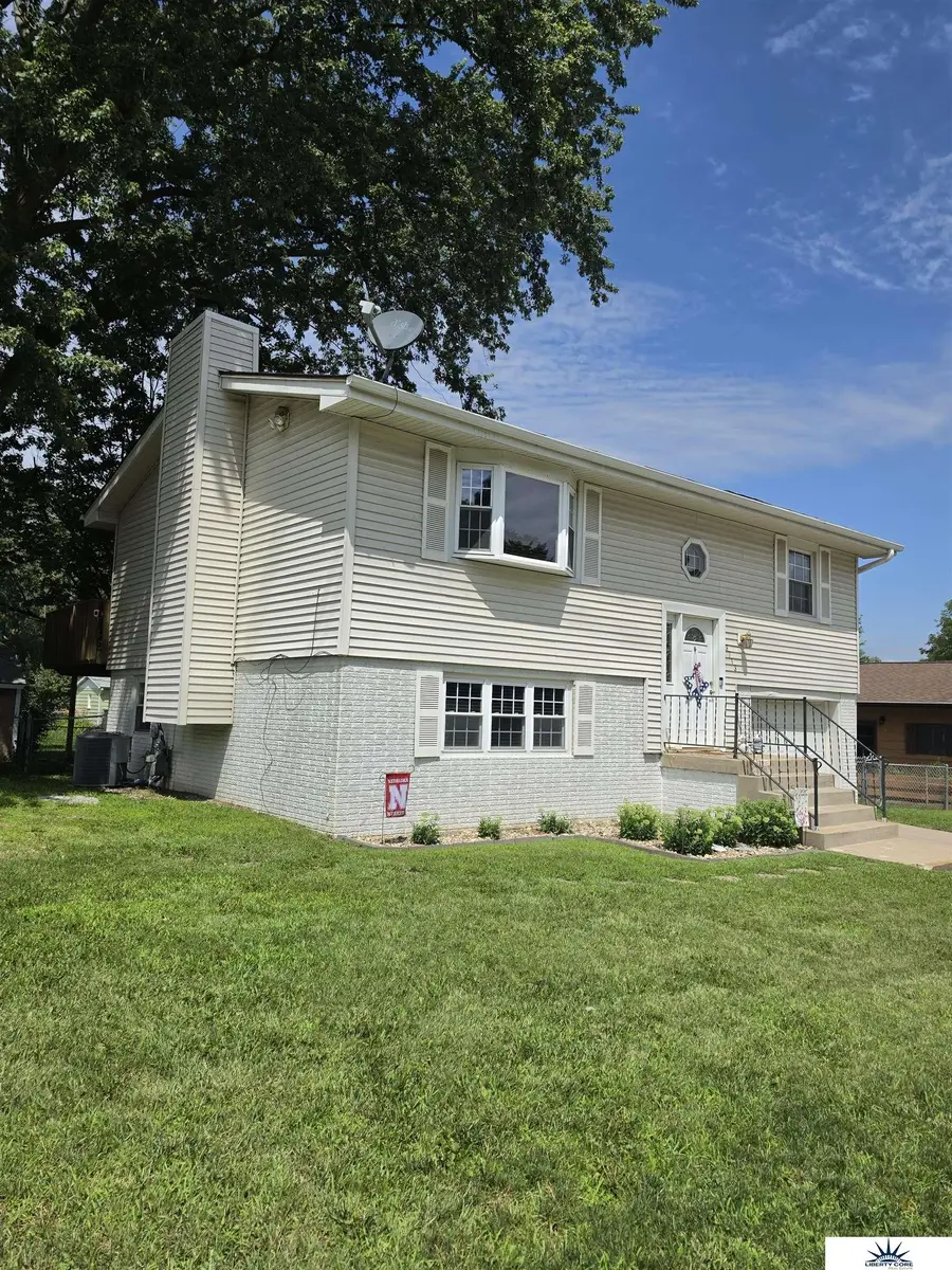 3713 S 56 Street, Lincoln, NE 68506 - #2