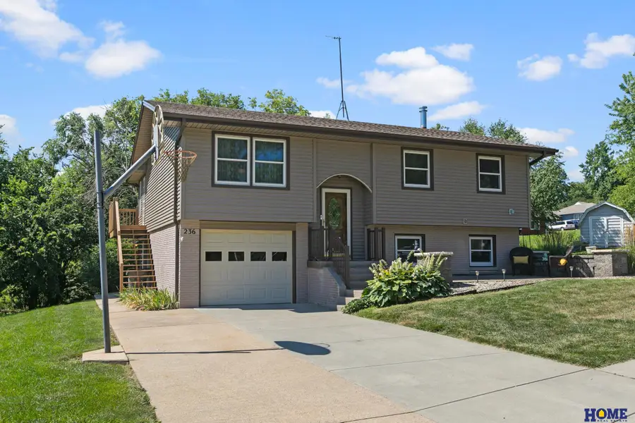 236 Plum Creek Lane, Seward, NE 68434 - #2