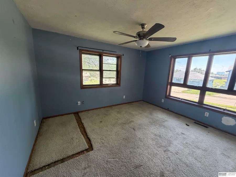 11222 Erskine Street, Omaha, NE 68164 - #2
