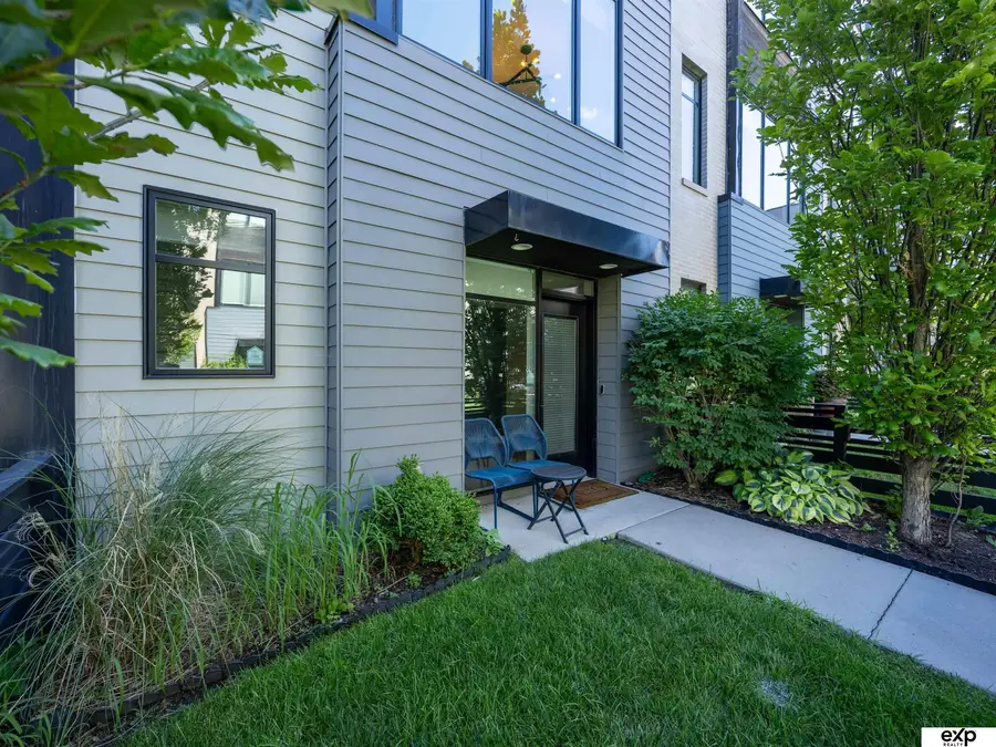 1205 S 10th Court, Omaha, NE 68108 - #3
