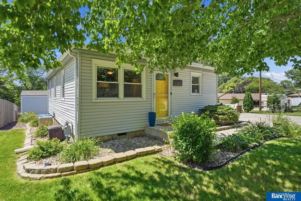 4229 N 12th Street, Lincoln, NE 68521