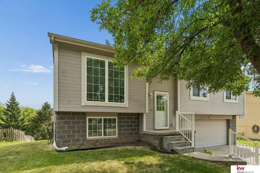 7841 Bondesson Street, Omaha, NE 68122 - #3