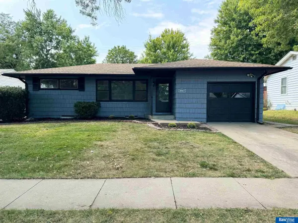 4043 S 17th Street, Lincoln, NE 68502