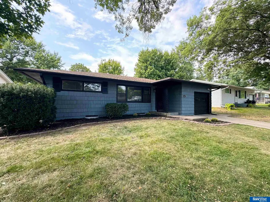 4043 S 17th Street, Lincoln, NE 68502 - #3