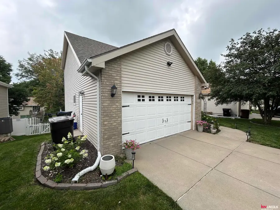 5310 Madalyn Road, Lincoln, NE 68516 - #3