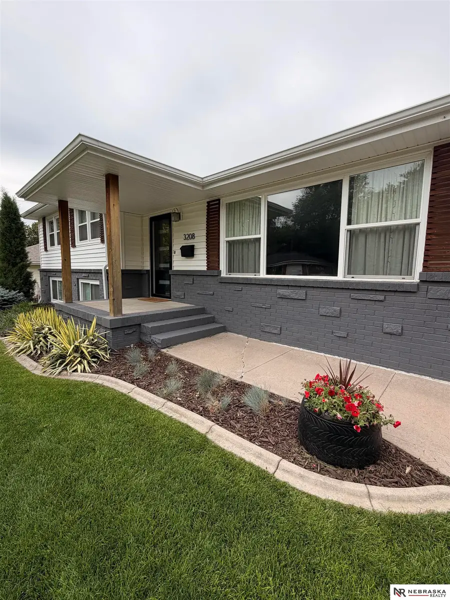 3208 9th Avenue, Kearney, NE 68845 - #2