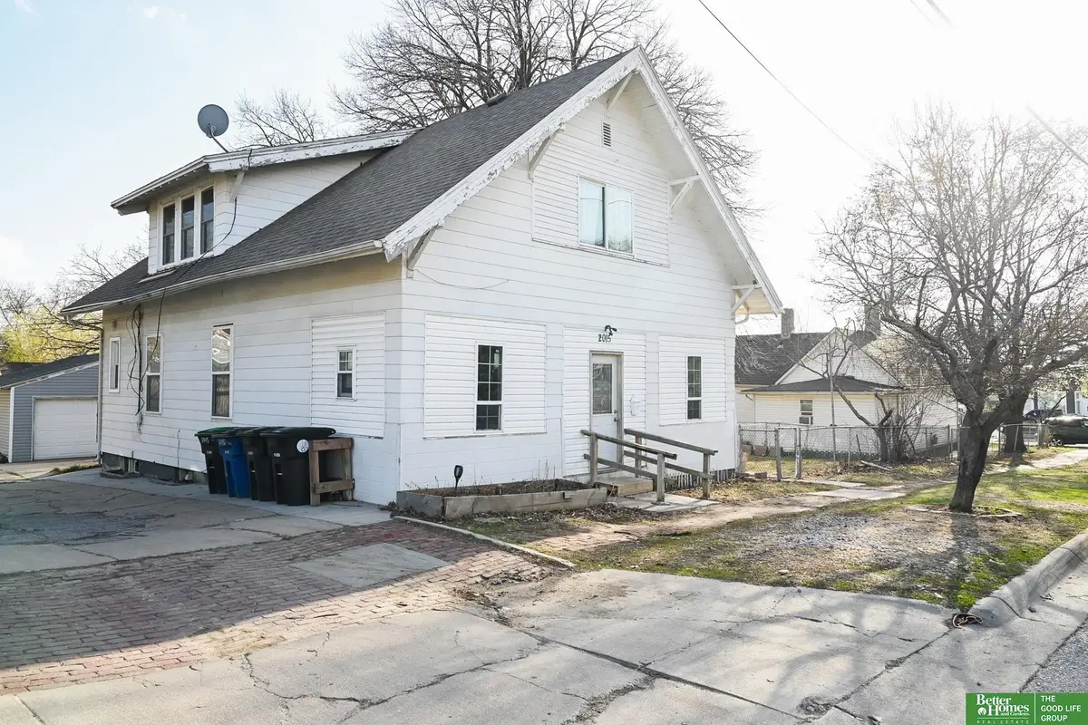 2015 W Street, Omaha, NE 68107-9999 - #1