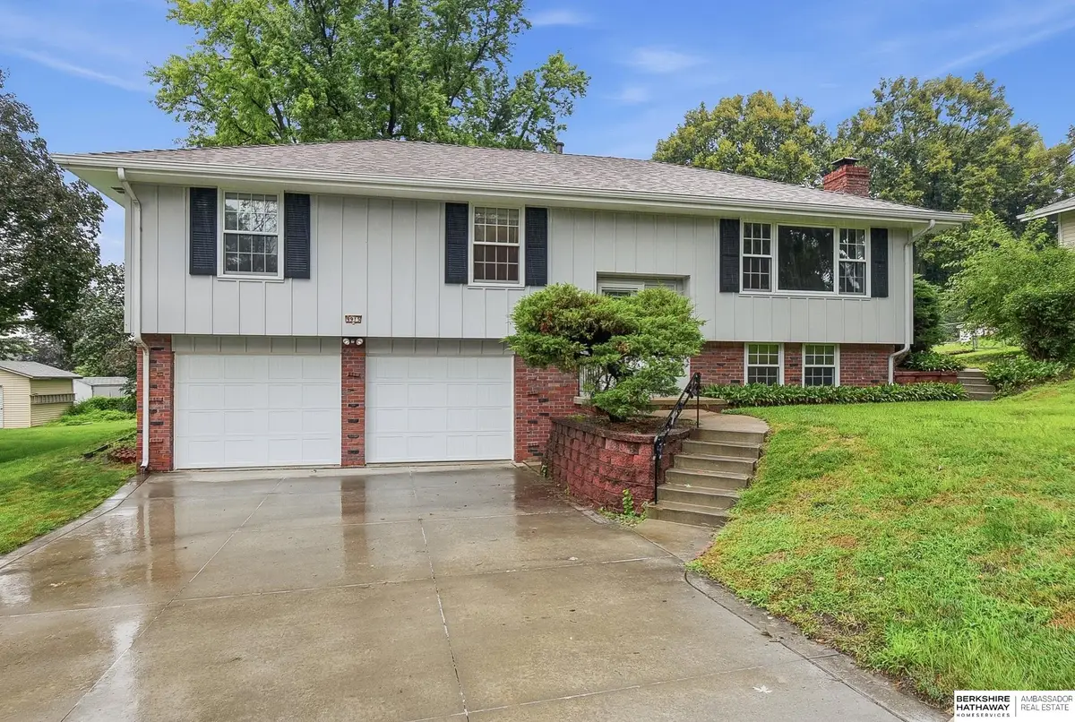 9915 Pinkney Street, Omaha, NE 68134 - #1