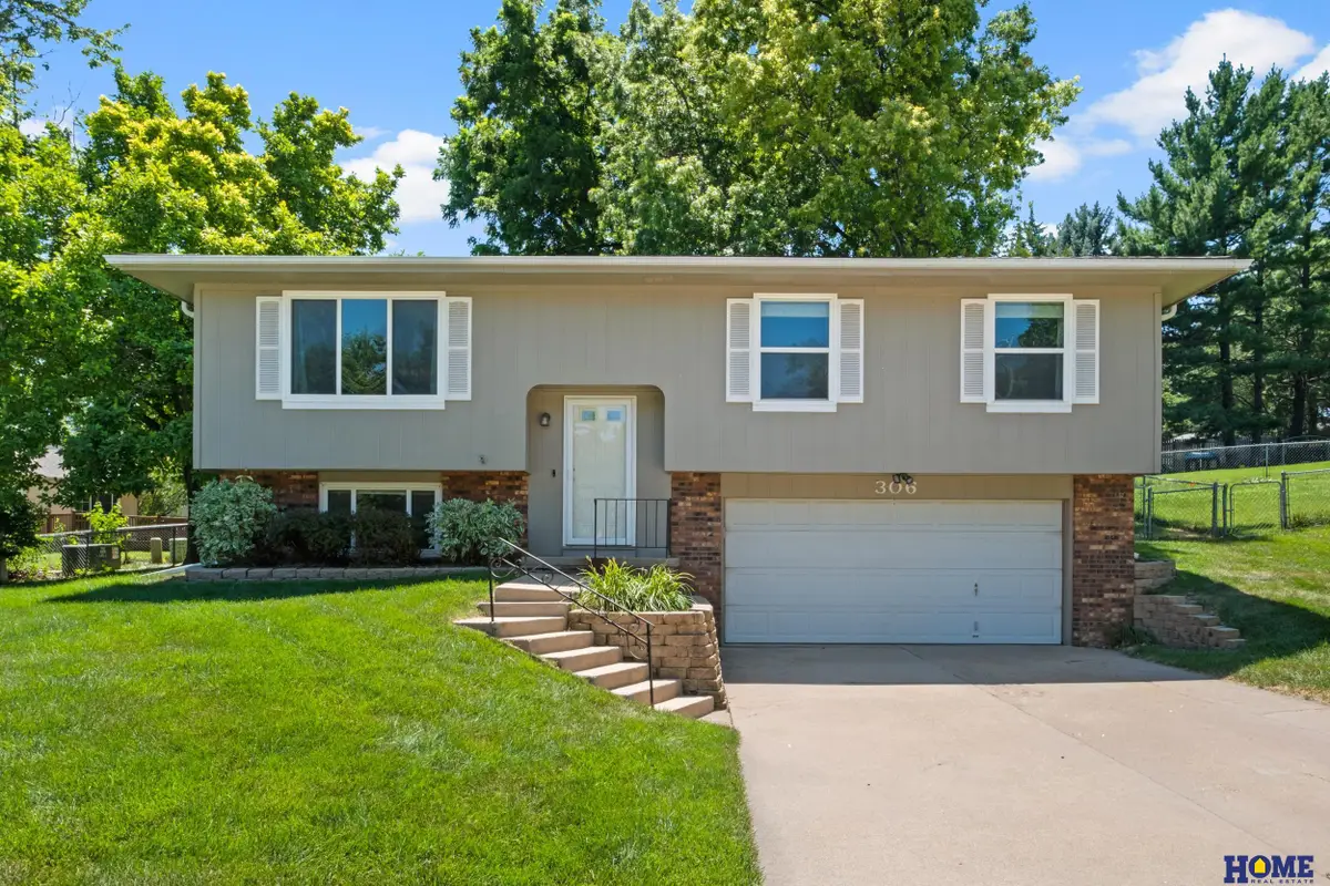 306 N 154th Street, Omaha, NE 68154 - #1