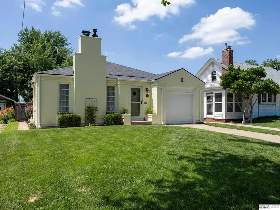 834 S 59 Street, Omaha, NE 68106 - #3