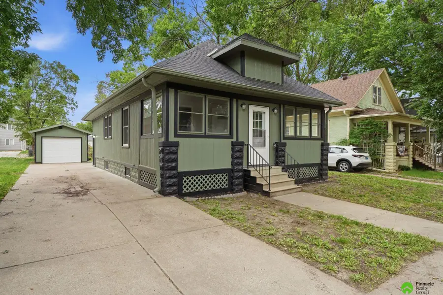 2284 Sheldon Street, Lincoln, NE 68503 - #3