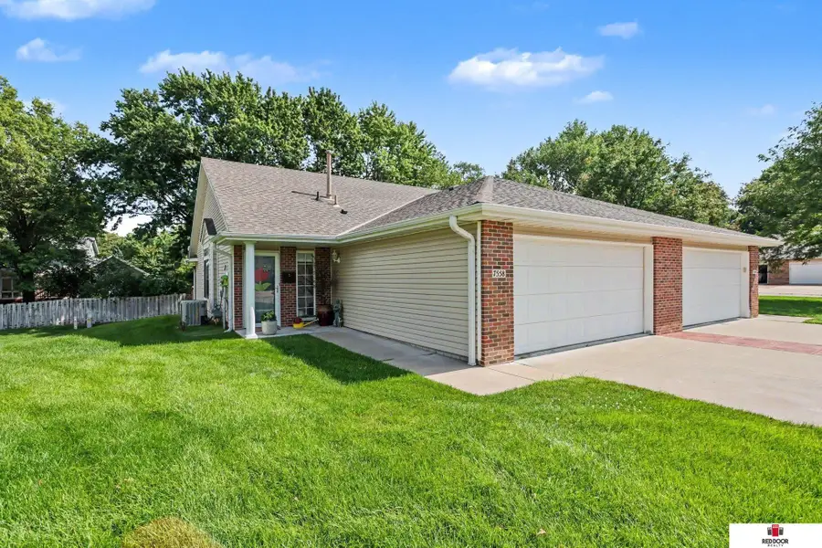 7558 Hamann Meadows Place, Lincoln, NE 68506 - #3