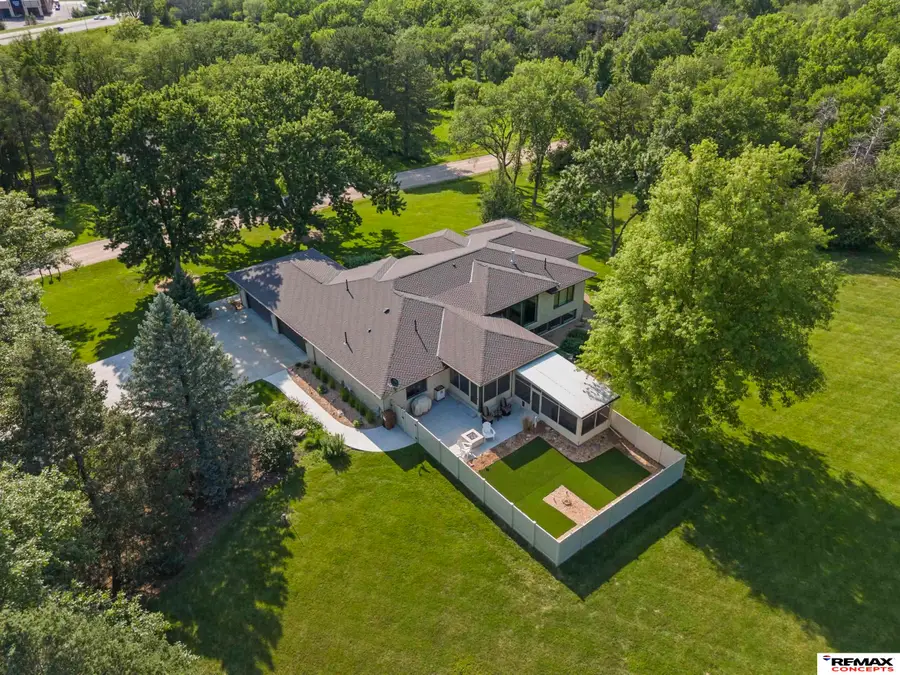 6550 Pinecrest Drive, Lincoln, NE 68516 - #2