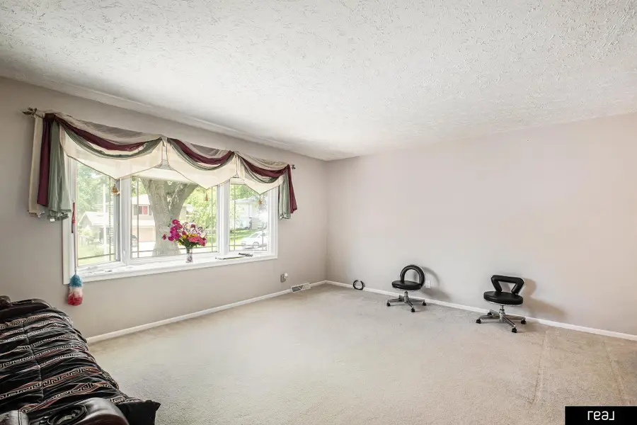 10941 X Street, Omaha, NE 68137 - #3