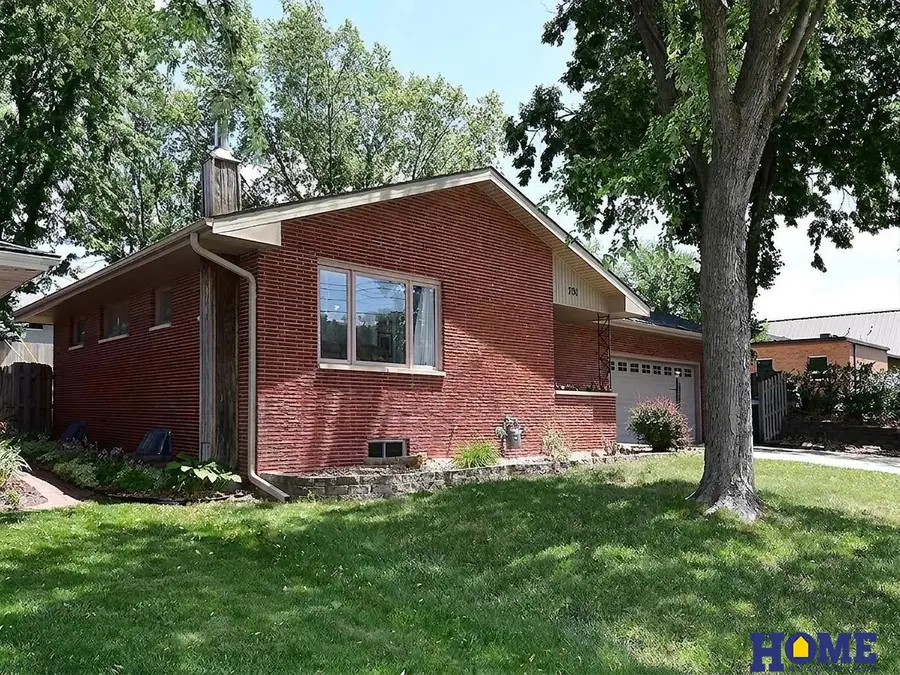 700 N 56th Street, Lincoln, NE 68504 - #3